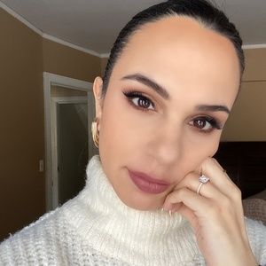 Meet your Posher, Selena